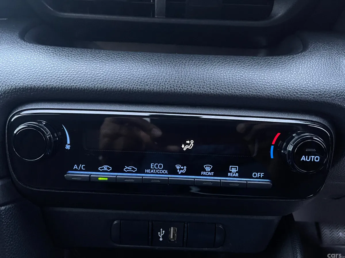 Toyota Yaris Hatchback, Petrol Hybrid, 2021, Brown