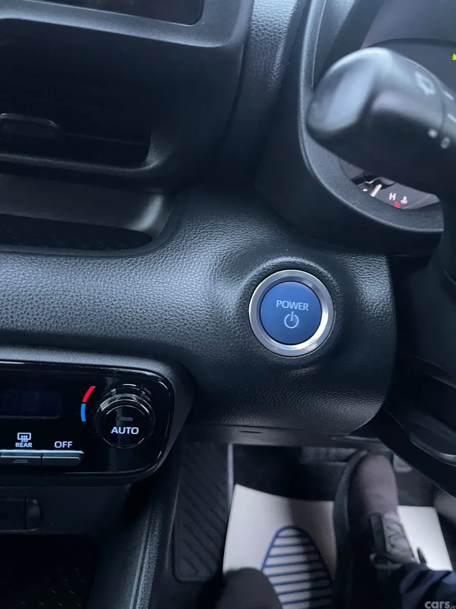 Toyota Yaris Hatchback, Petrol Hybrid, 2021, Brown