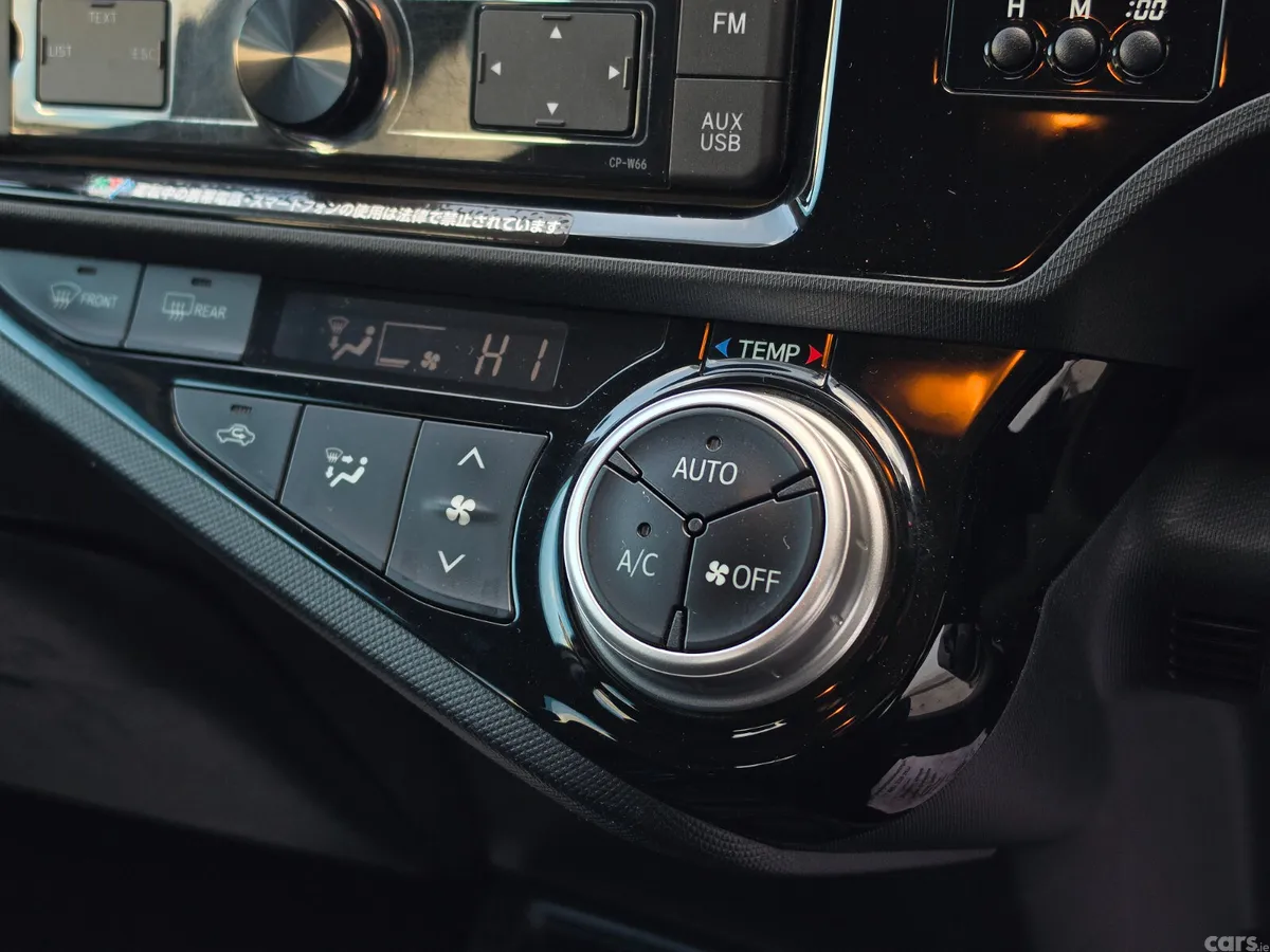 Toyota Aqua Hatchback, Petrol Hybrid, 2017, Silver