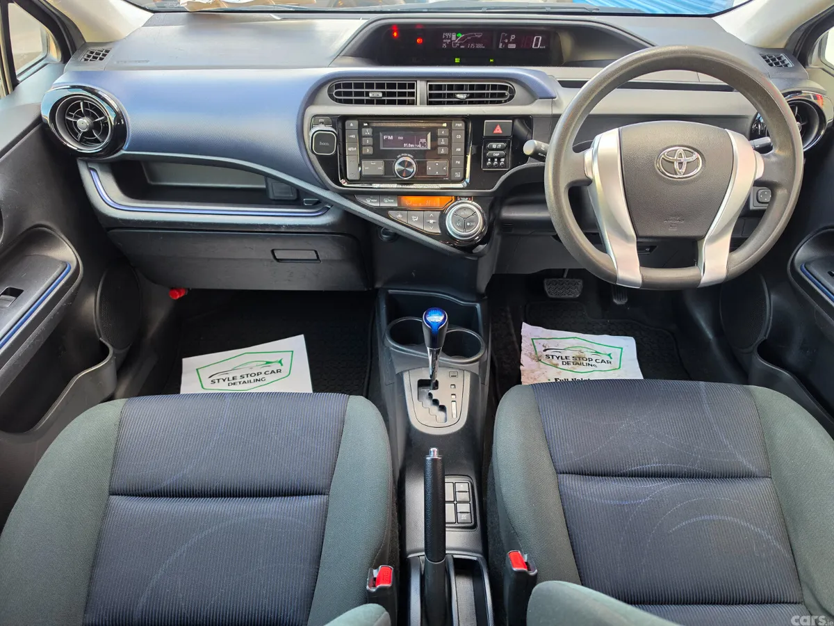 Toyota Aqua Hatchback, Petrol Hybrid, 2017, Silver