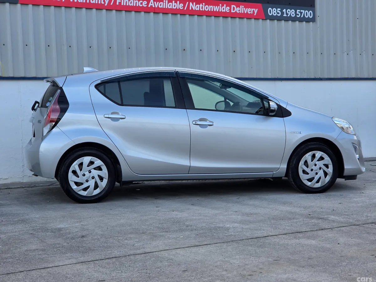 Toyota Aqua Hatchback, Petrol Hybrid, 2017, Silver