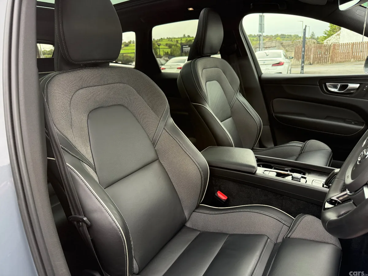 Volvo XC60 SUV, Petrol Plug-in Hybrid, 2022, Grey