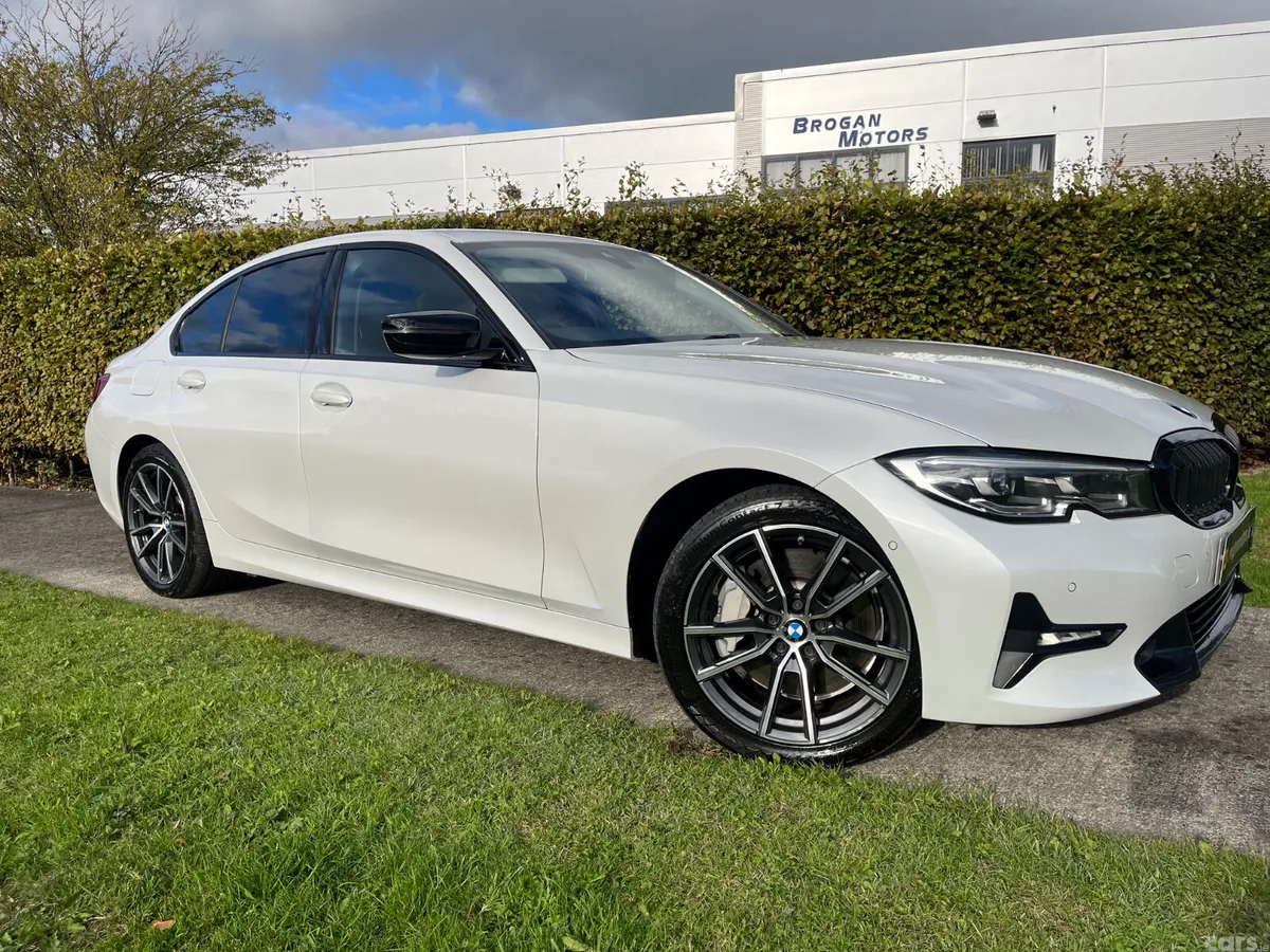 BMW 3-Series Saloon, Petrol Plug-in Hybrid, 2021, White