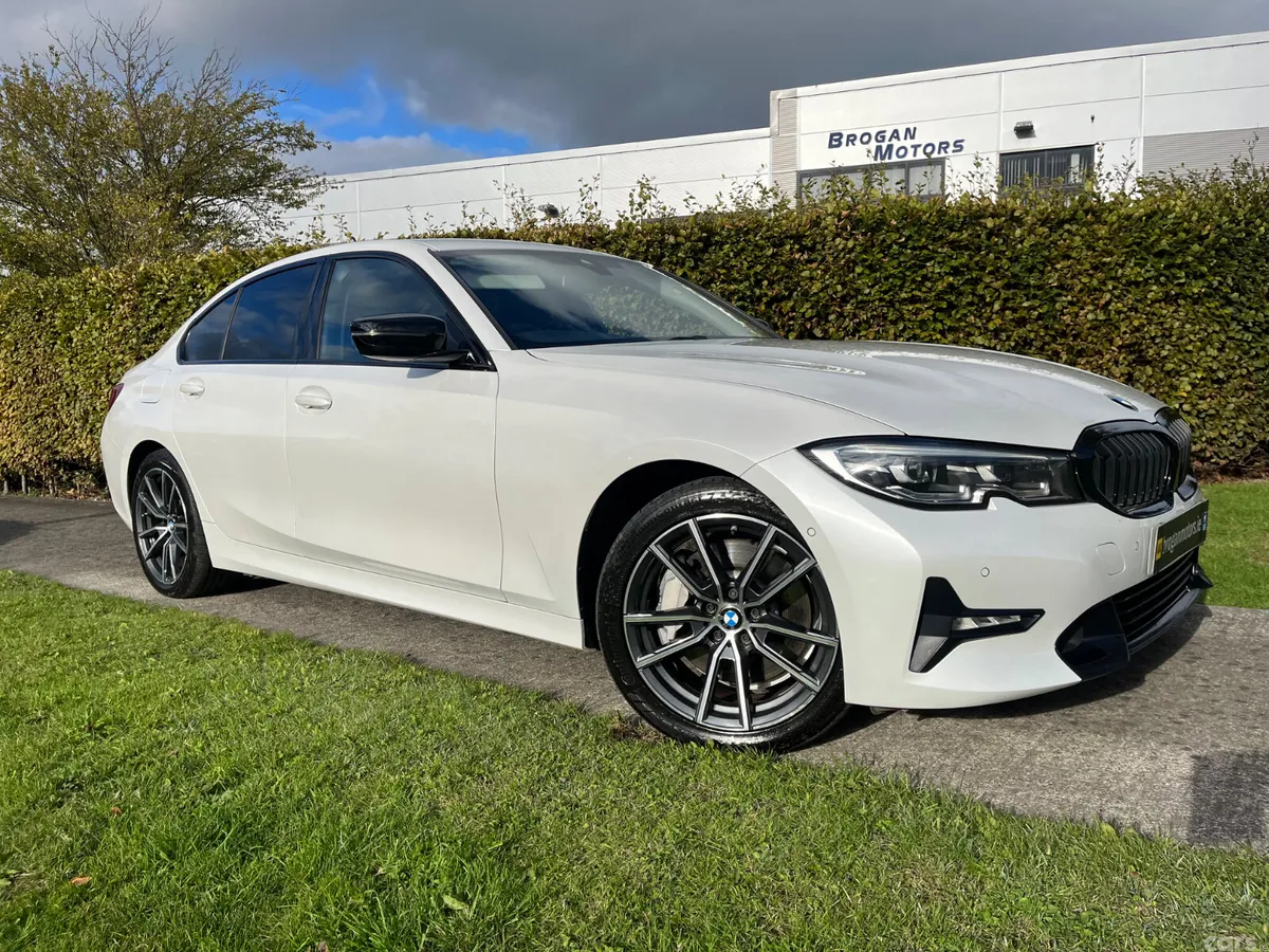 BMW 3-Series Saloon, Petrol Plug-in Hybrid, 2021, White