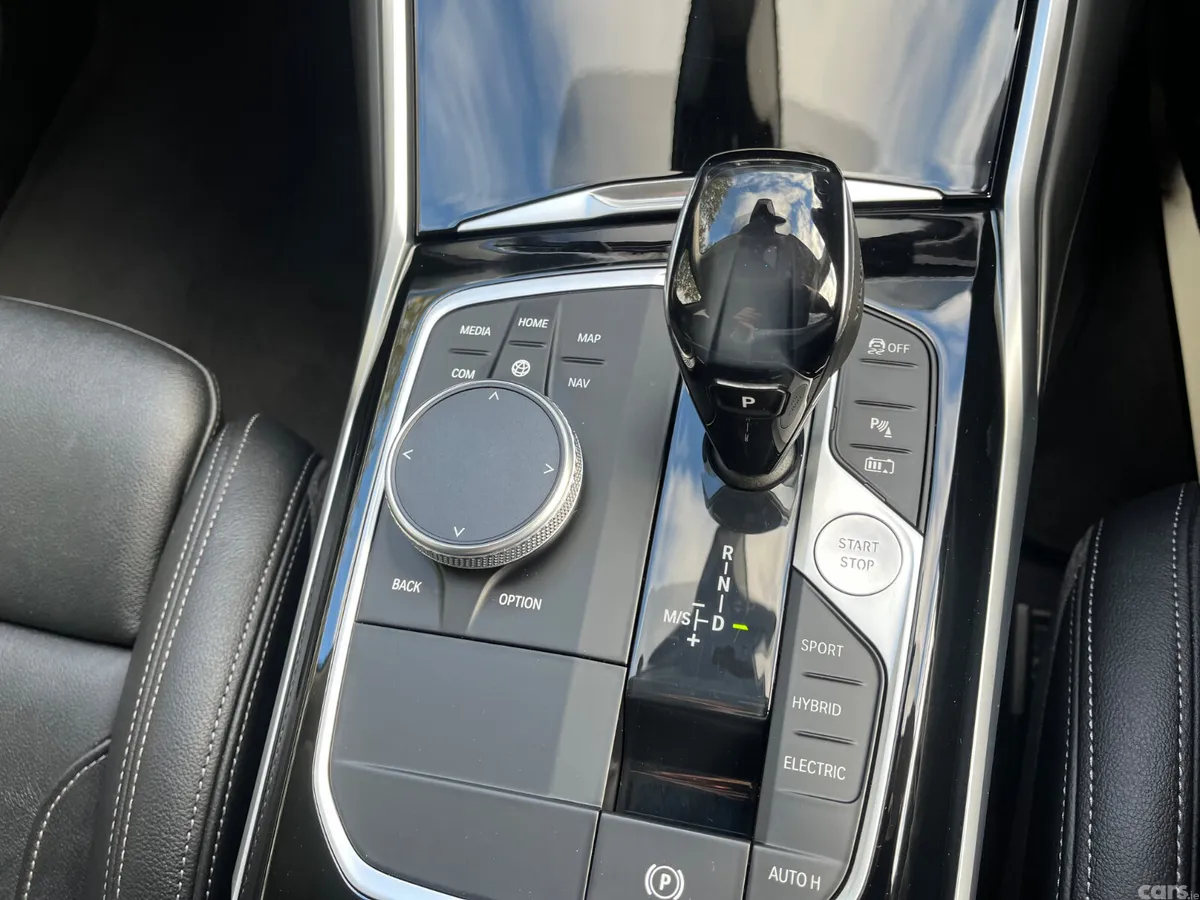 BMW 3-Series Saloon, Petrol Hybrid, 2021, White