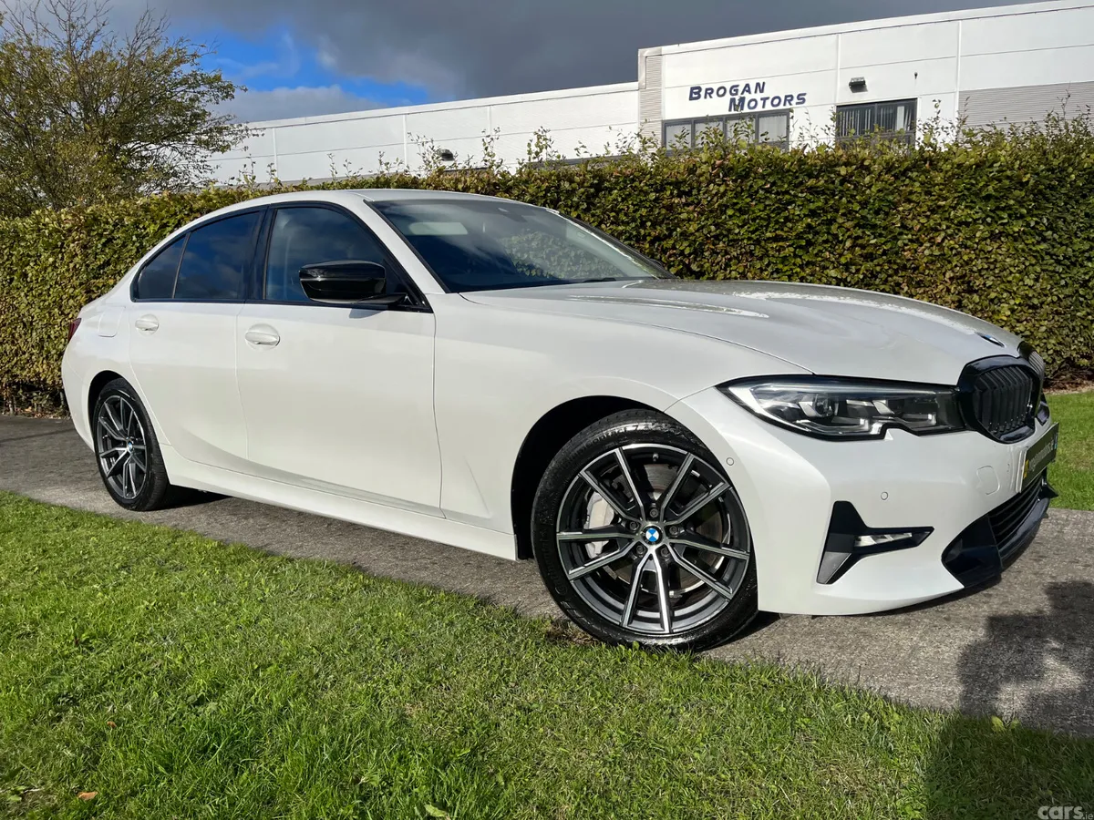 BMW 3-Series Saloon, Petrol Hybrid, 2021, White