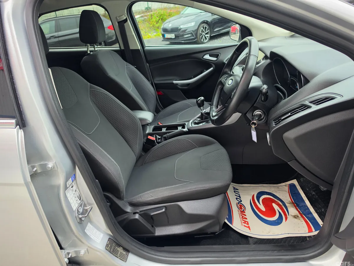 Ford Focus Hatchback, Diesel, 2015, Silver