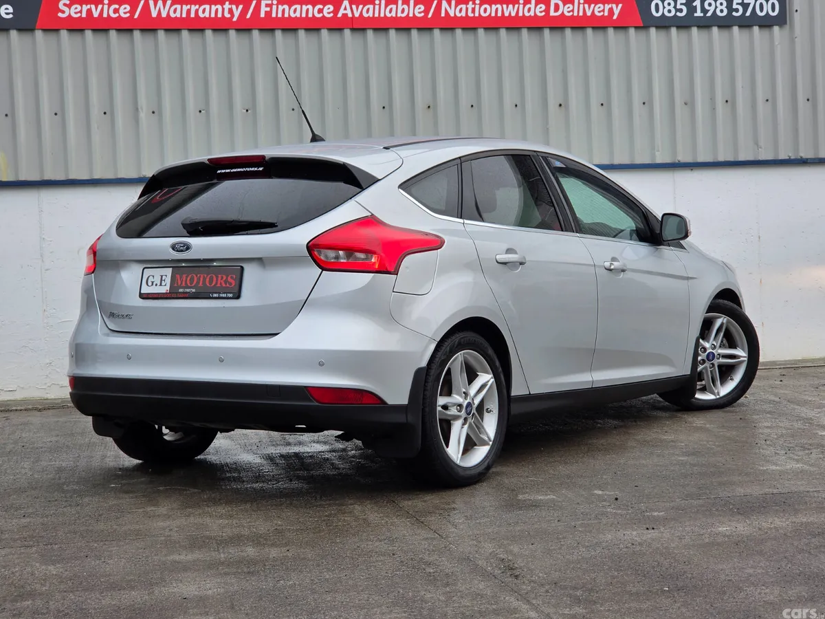 Ford Focus Hatchback, Diesel, 2015, Silver