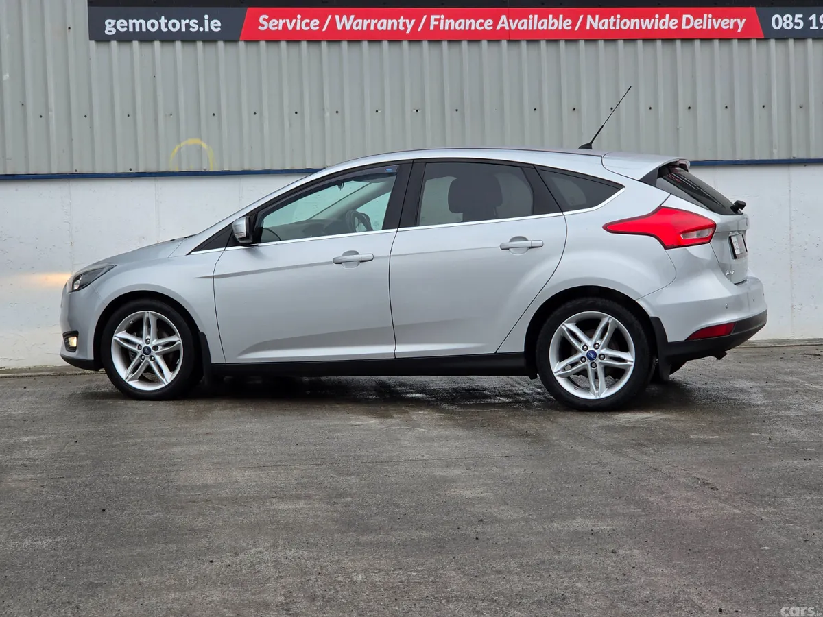 Ford Focus Hatchback, Diesel, 2015, Silver
