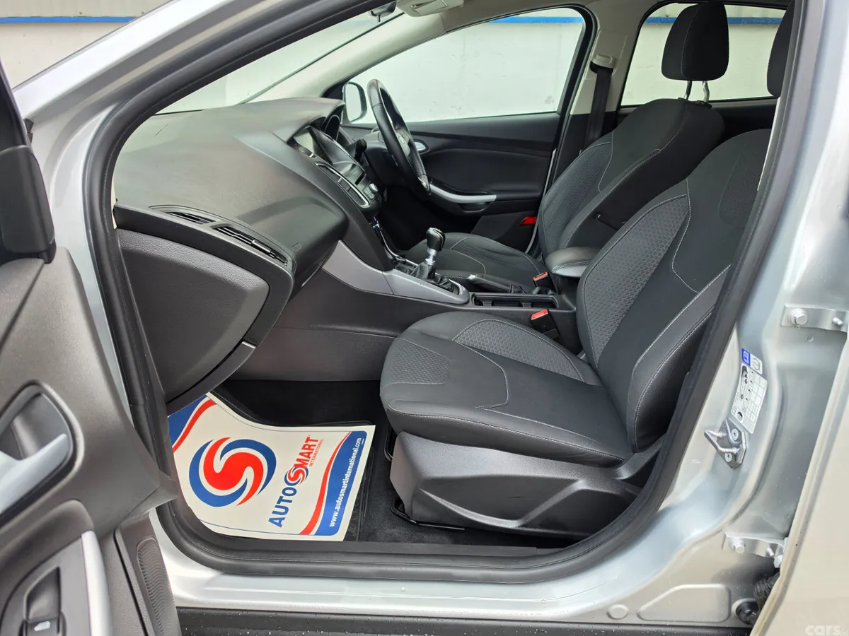 Ford Focus Hatchback, Diesel, 2015, Silver