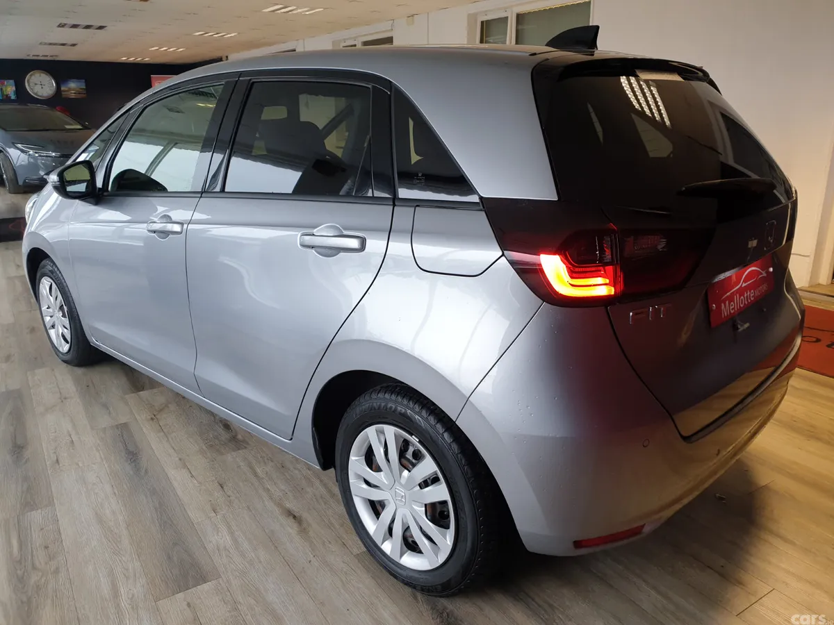 Honda Fit Hatchback, Petrol, 2021, Silver