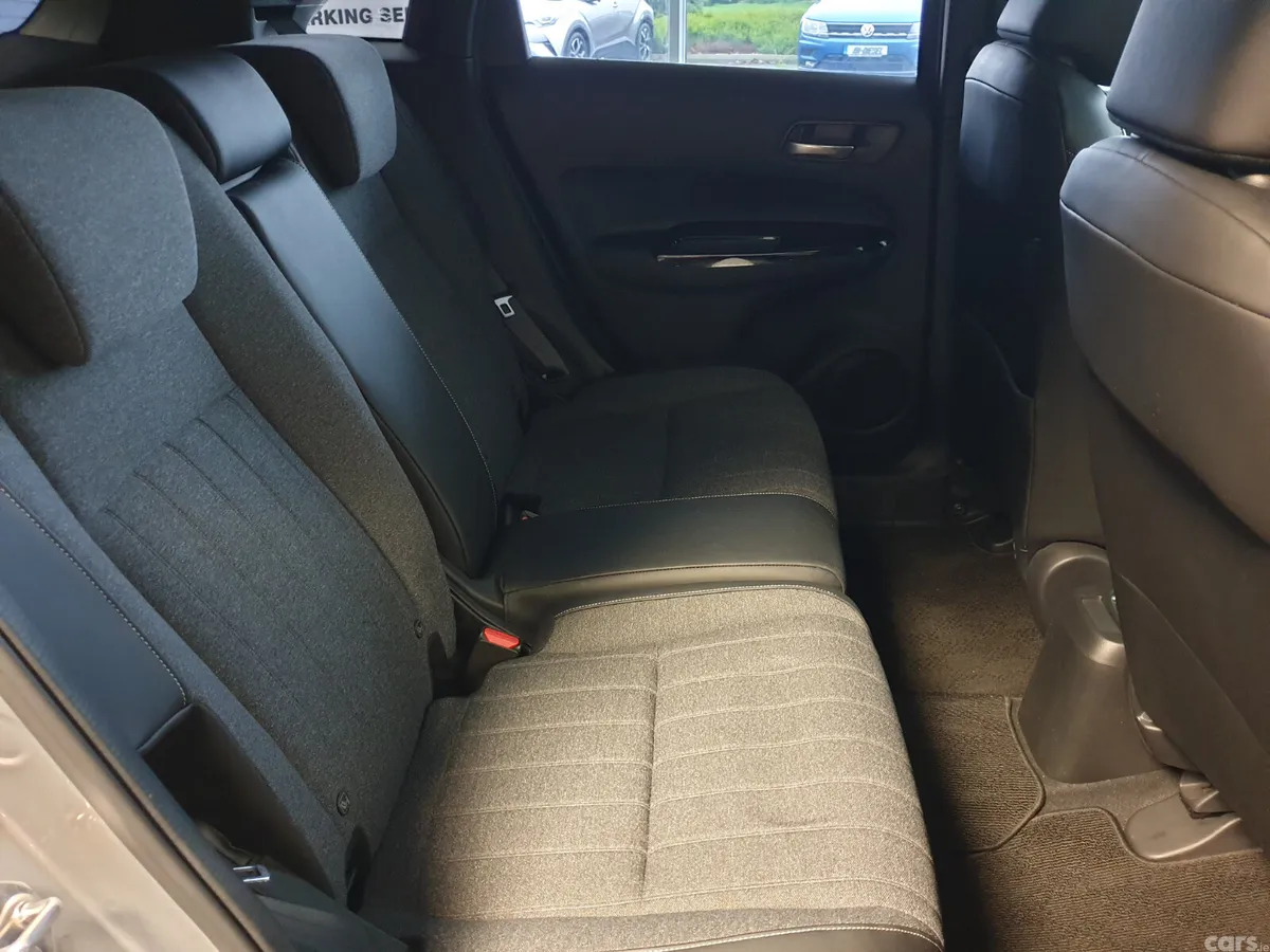 Honda Fit Hatchback, Petrol, 2021, Silver