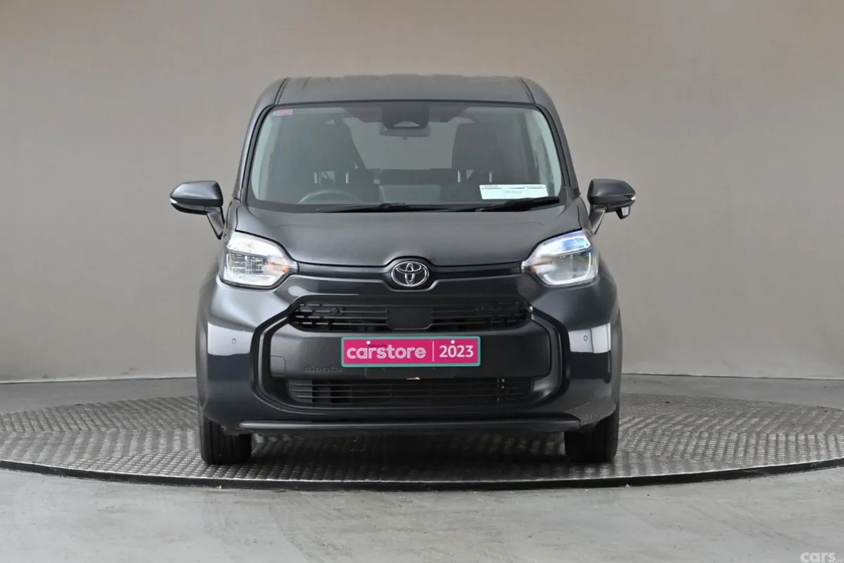 Toyota Sienta MPV, Petrol Hybrid, 2023, Grey
