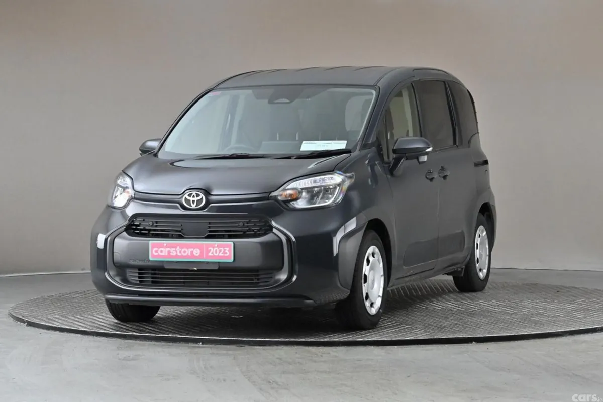 Toyota Sienta MPV, Petrol Hybrid, 2023, Grey