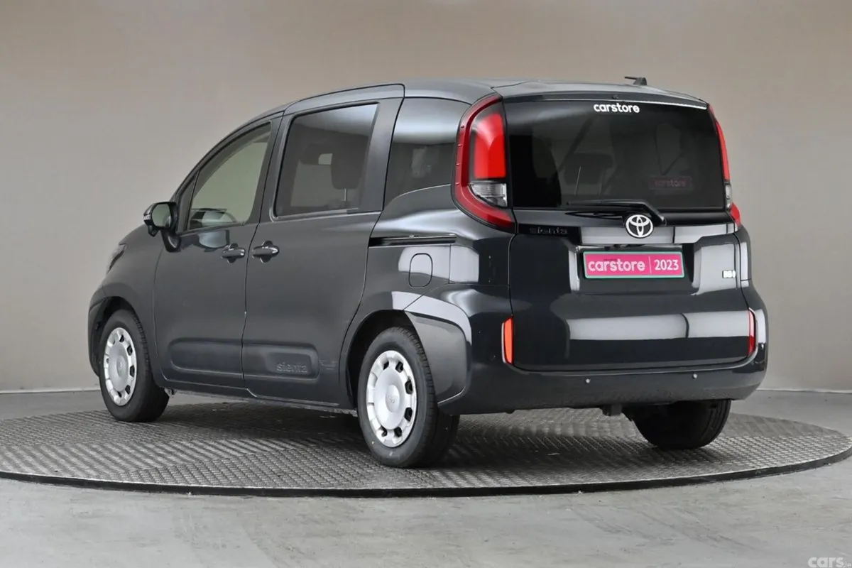 Toyota Sienta MPV, Petrol Hybrid, 2023, Grey