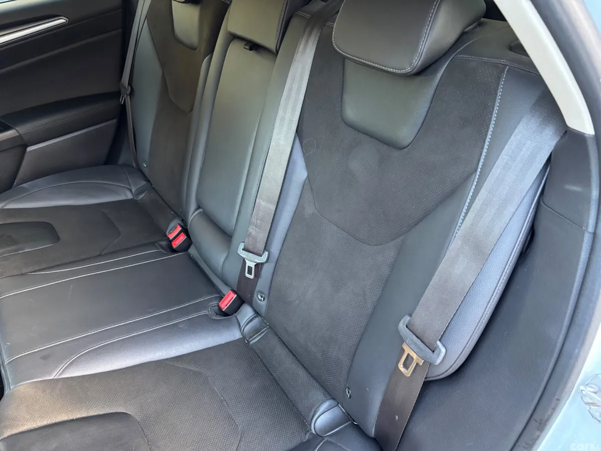 Ford Mondeo Hatchback, Diesel, 2018, White