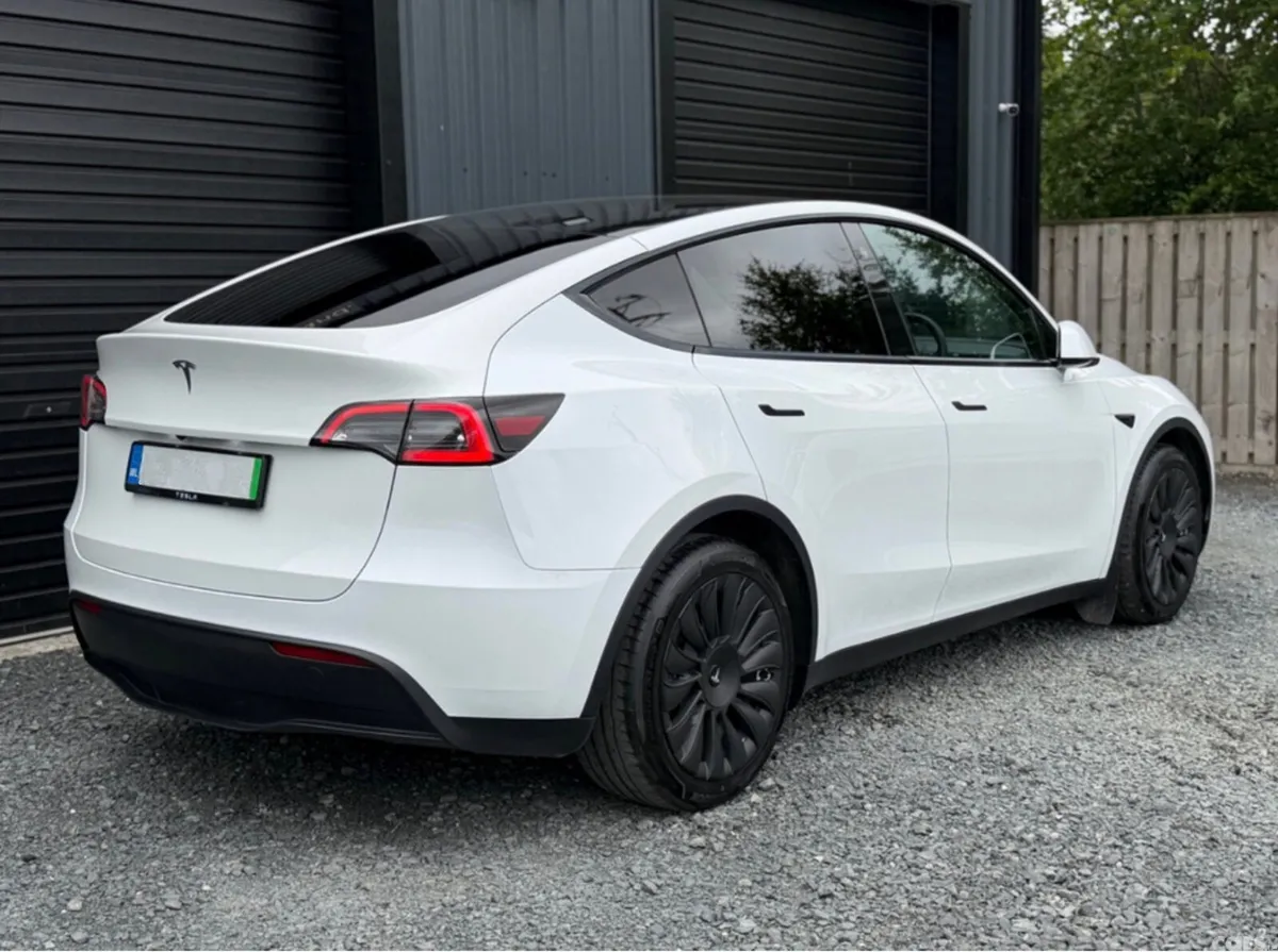 Tesla Model Y SUV, Electric, 2022, White