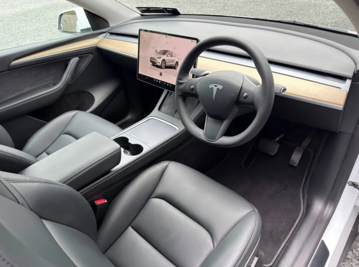 Tesla Model Y SUV, Electric, 2022, White
