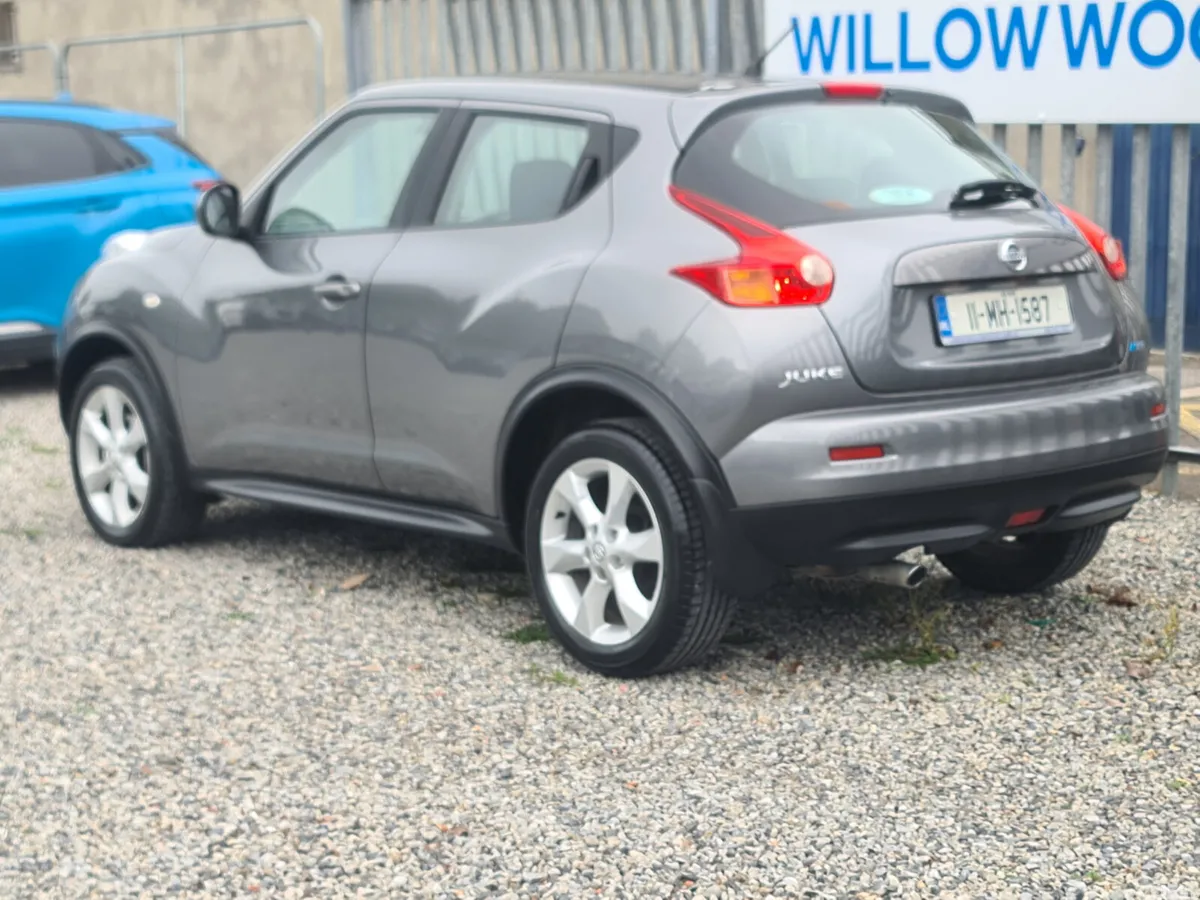 Nissan Juke SUV, Petrol, 2011, Grey