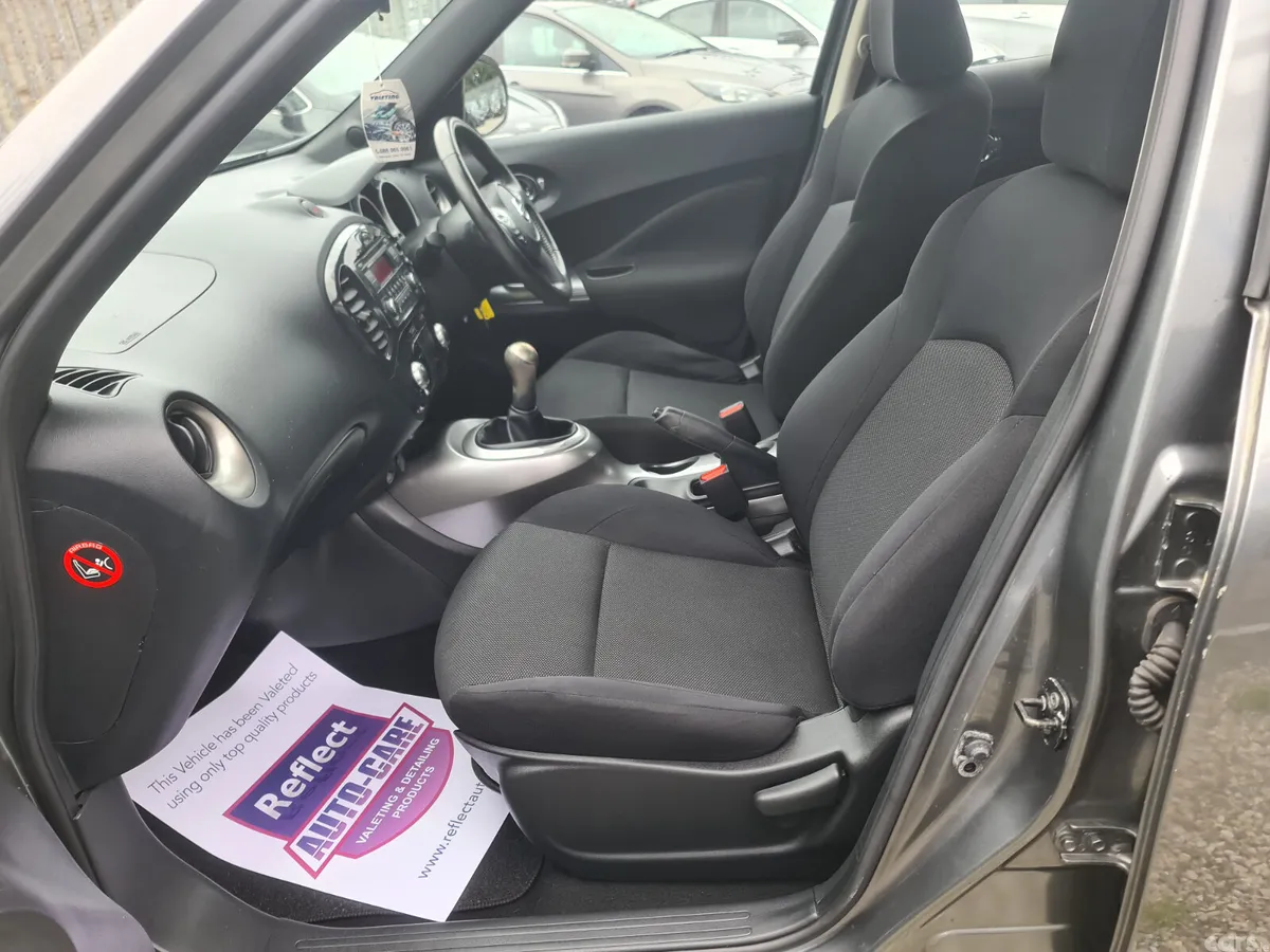 Nissan Juke SUV, Petrol, 2011, Grey