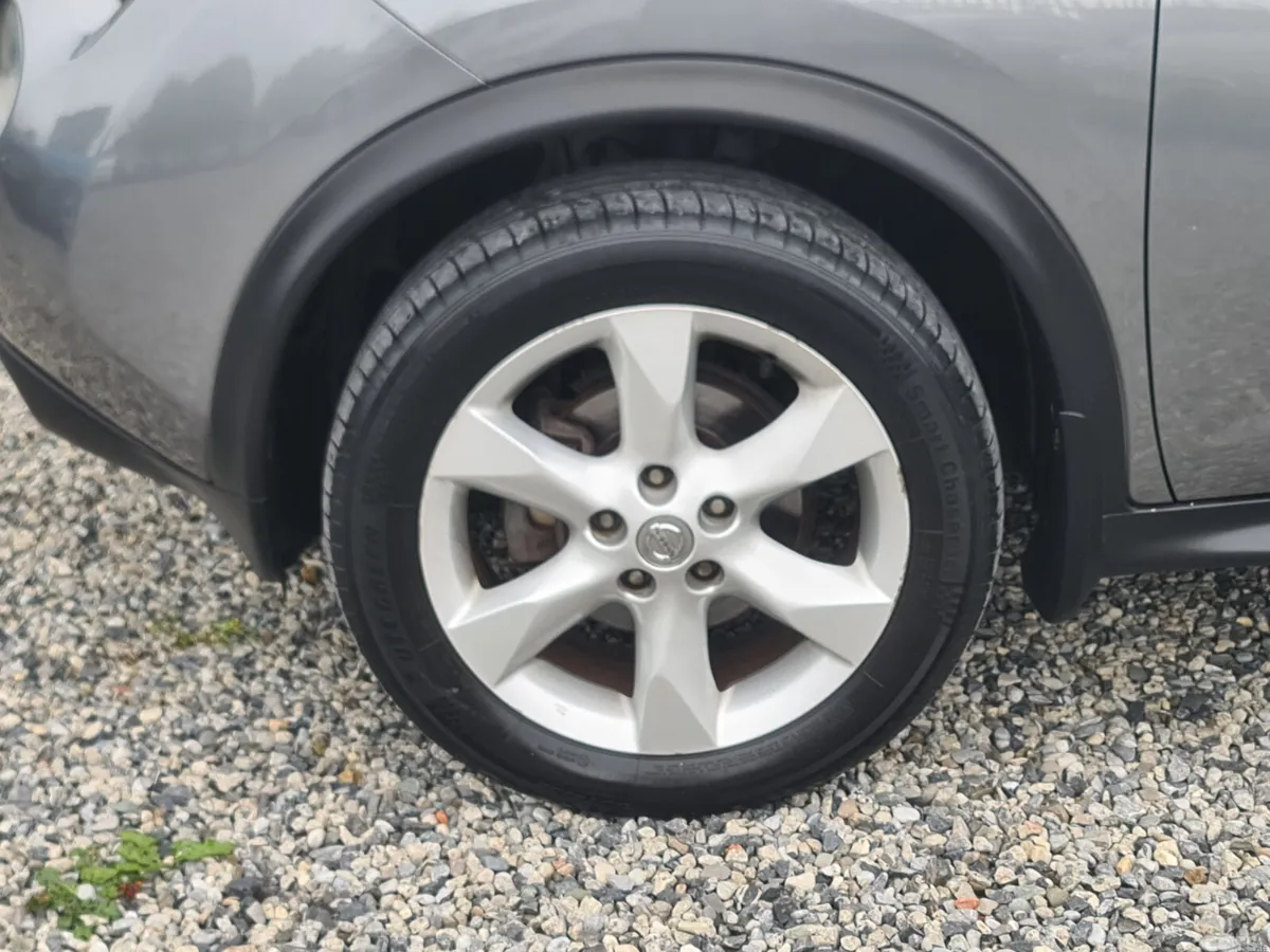Nissan Juke SUV, Petrol, 2011, Grey