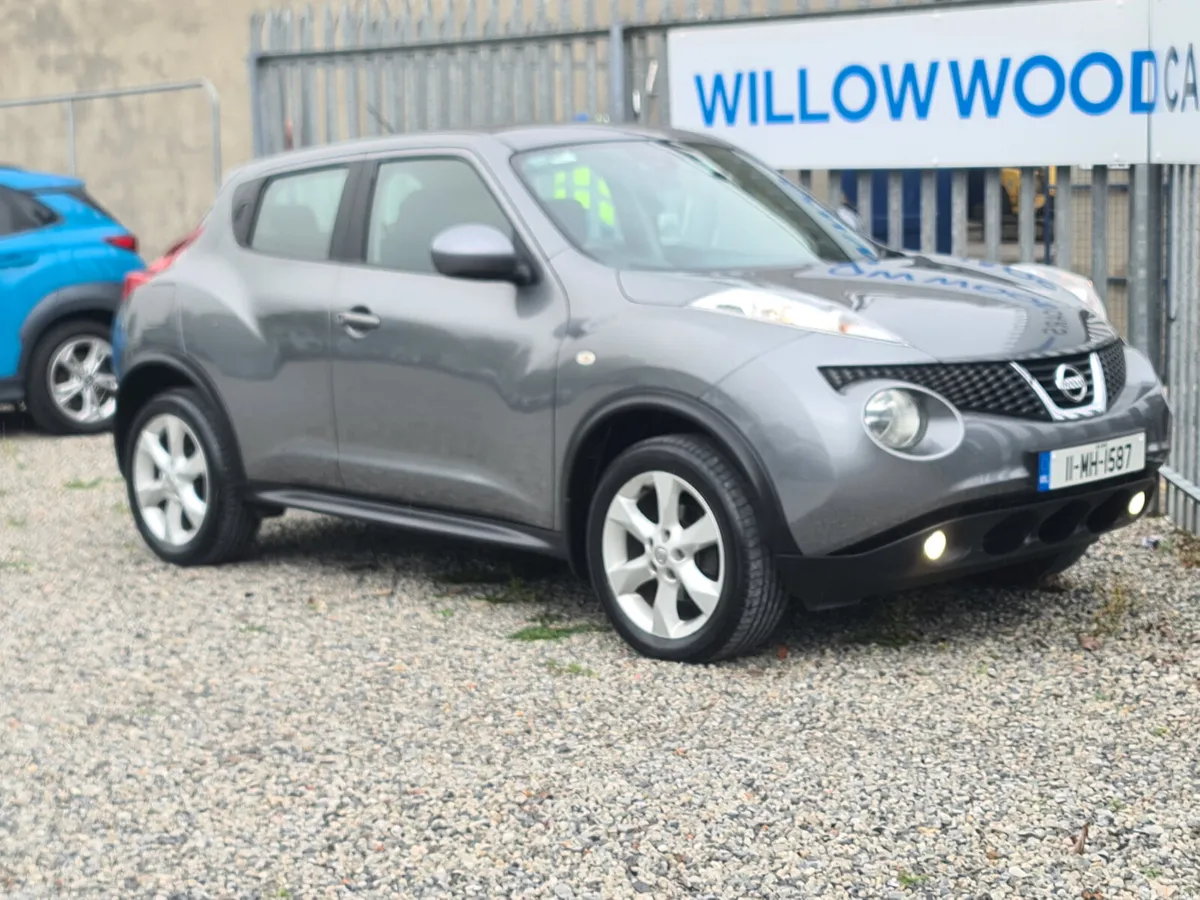 Nissan Juke SUV, Petrol, 2011, Grey