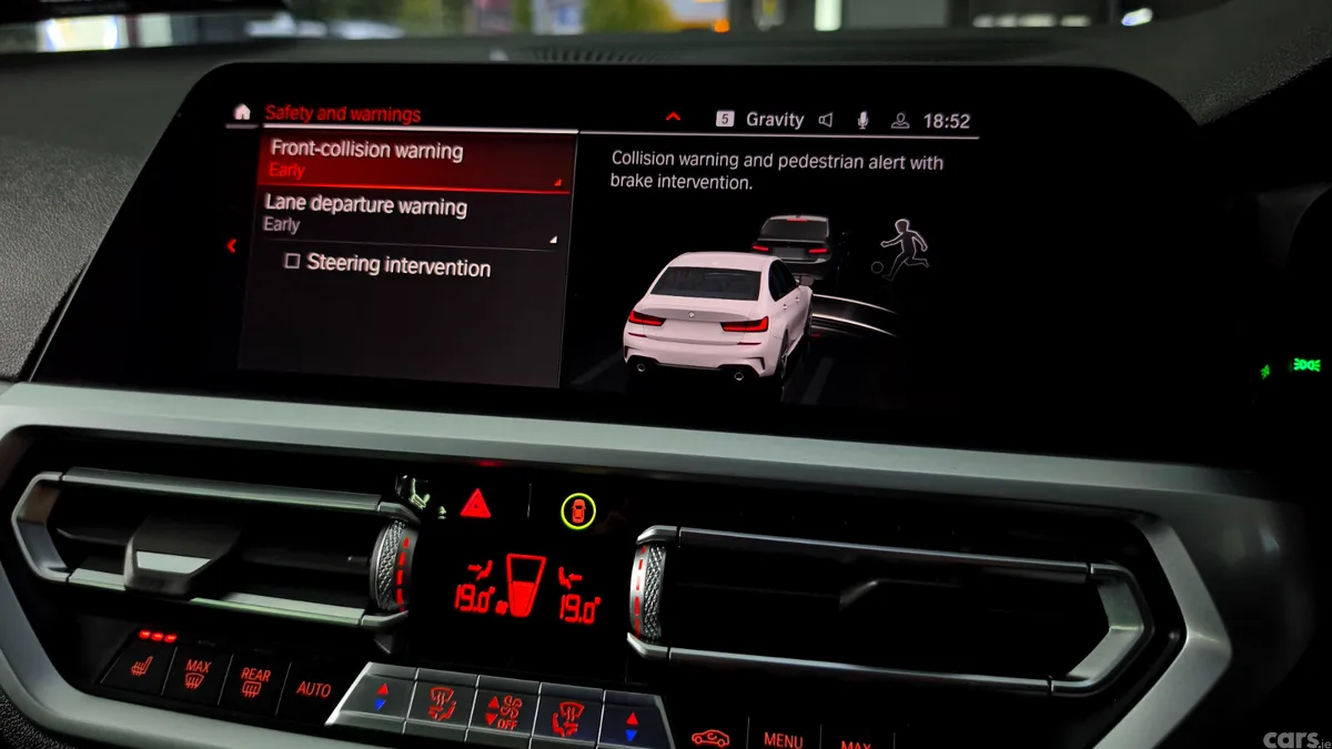 BMW 3-Series Saloon, Petrol Plug-in Hybrid, 2020, White