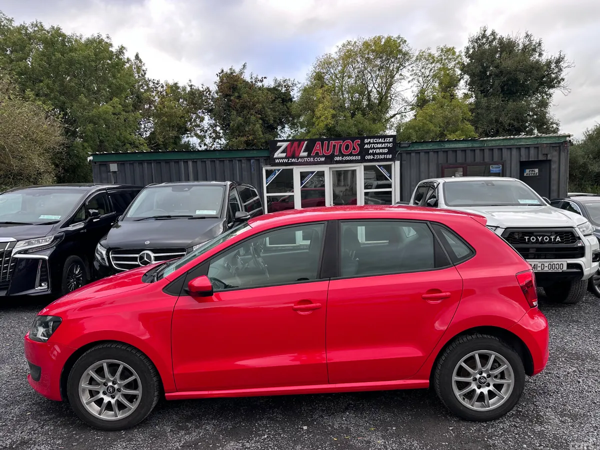 Volkswagen Polo Hatchback, Petrol, 2013, Red