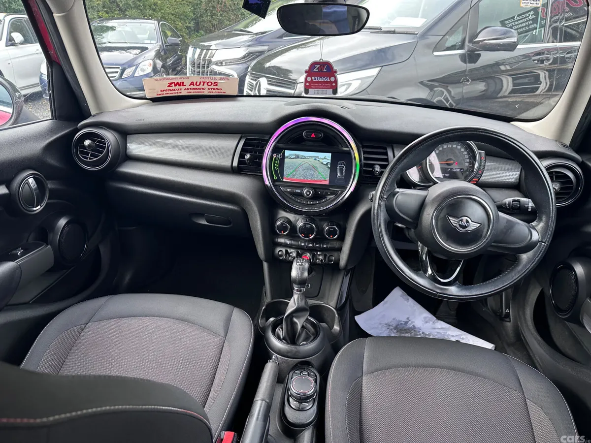 Mini Cooper Hatchback, Diesel, 2017, Red