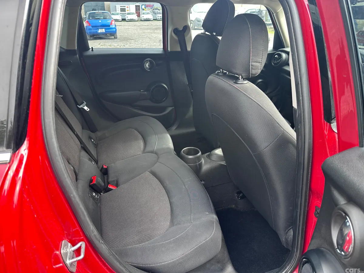 Mini Cooper Hatchback, Diesel, 2017, Red