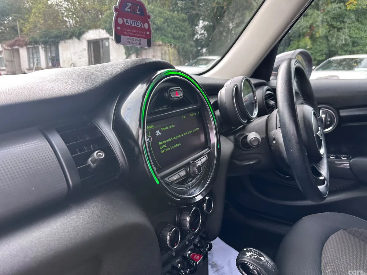 Mini Cooper Hatchback, Diesel, 2017, Red