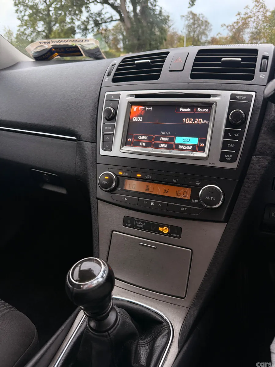 Toyota Avensis Saloon, Diesel, 2009, Blue