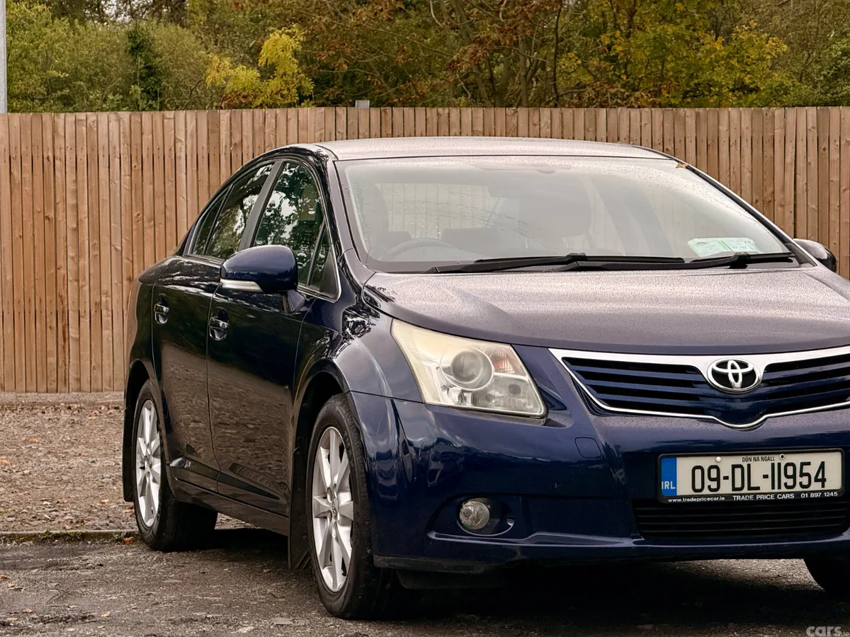 Toyota Avensis Saloon, Diesel, 2009, Blue