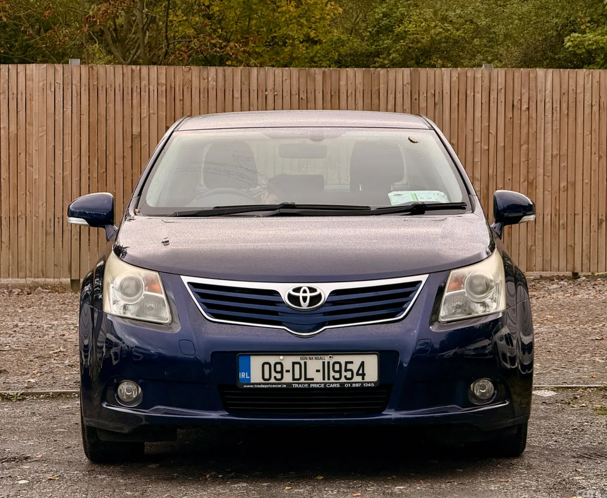 Toyota Avensis Saloon, Diesel, 2009, Blue