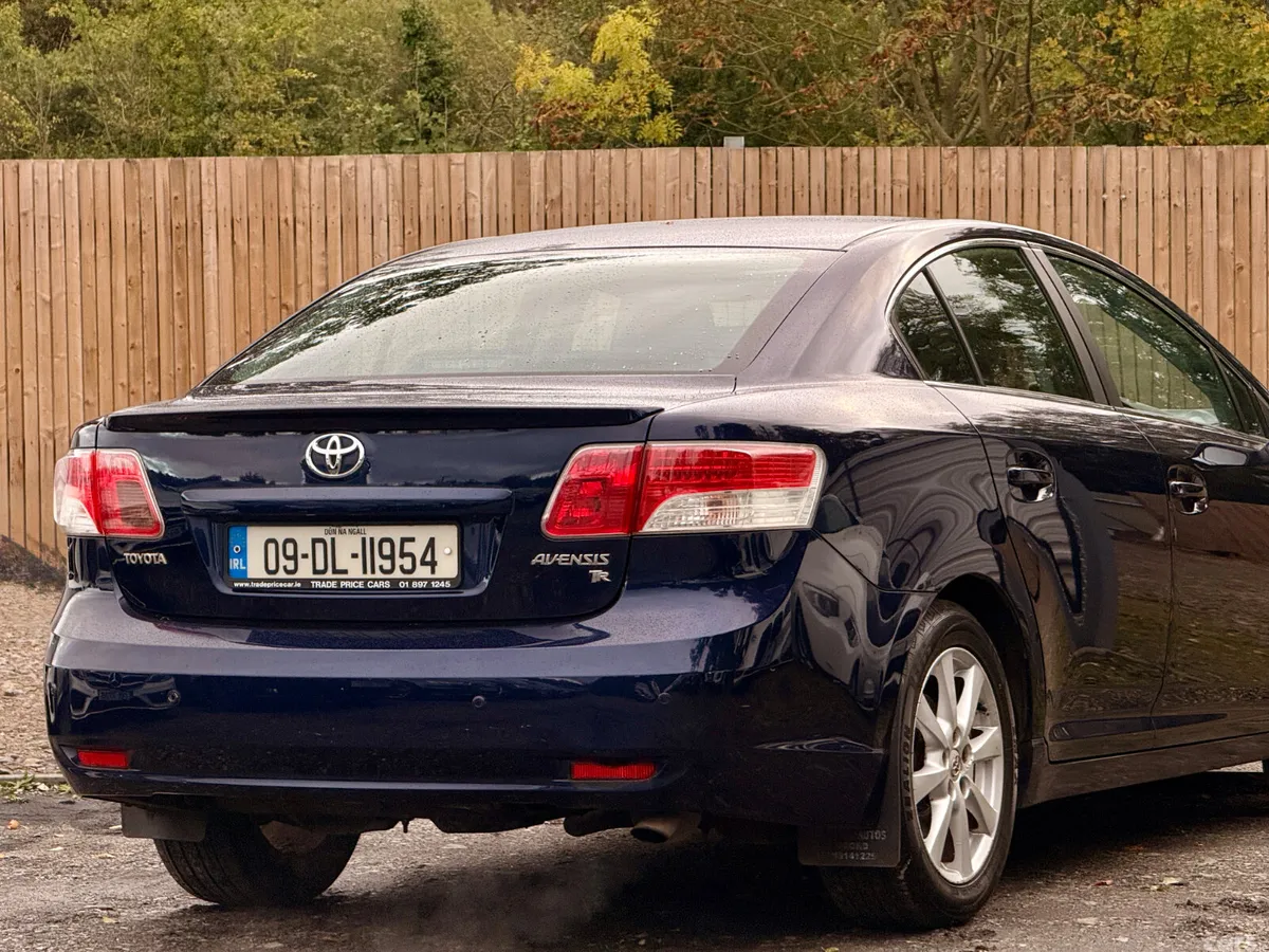 Toyota Avensis Saloon, Diesel, 2009, Blue