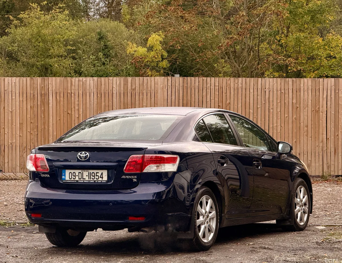 Toyota Avensis Saloon, Diesel, 2009, Blue