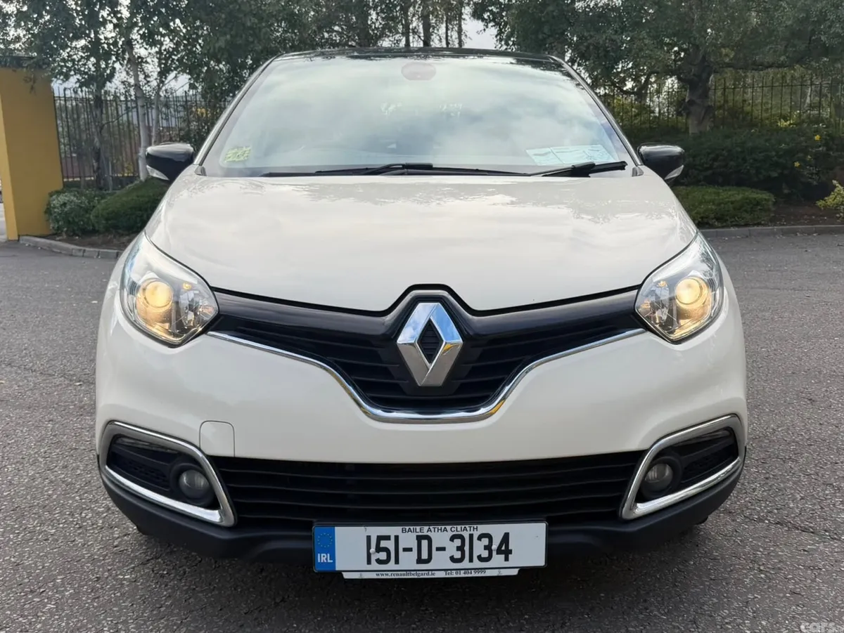 Renault Captur Hatchback, Diesel, 2015, Yellow
