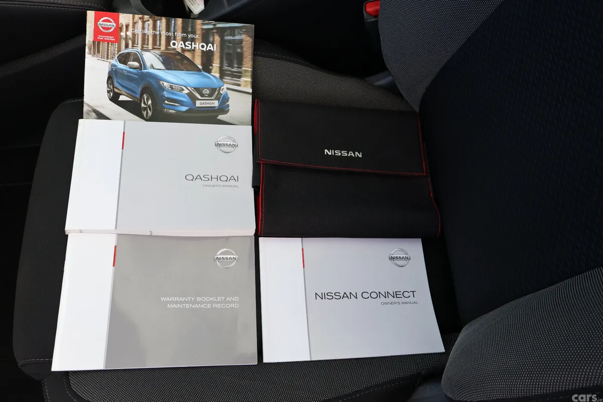 Nissan Qashqai Hatchback, Diesel, 2019, White