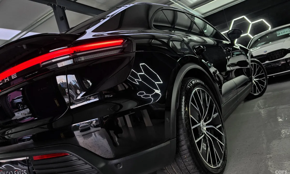 Porsche Macan SUV, Electric, 2024, Black