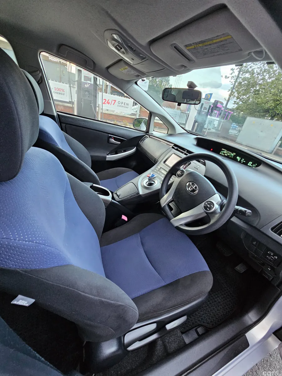 Toyota Prius Hatchback, Petrol Hybrid, 2013, Silver