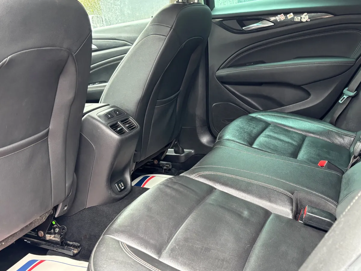 Opel Insignia Estate, Diesel, 2018, Grey