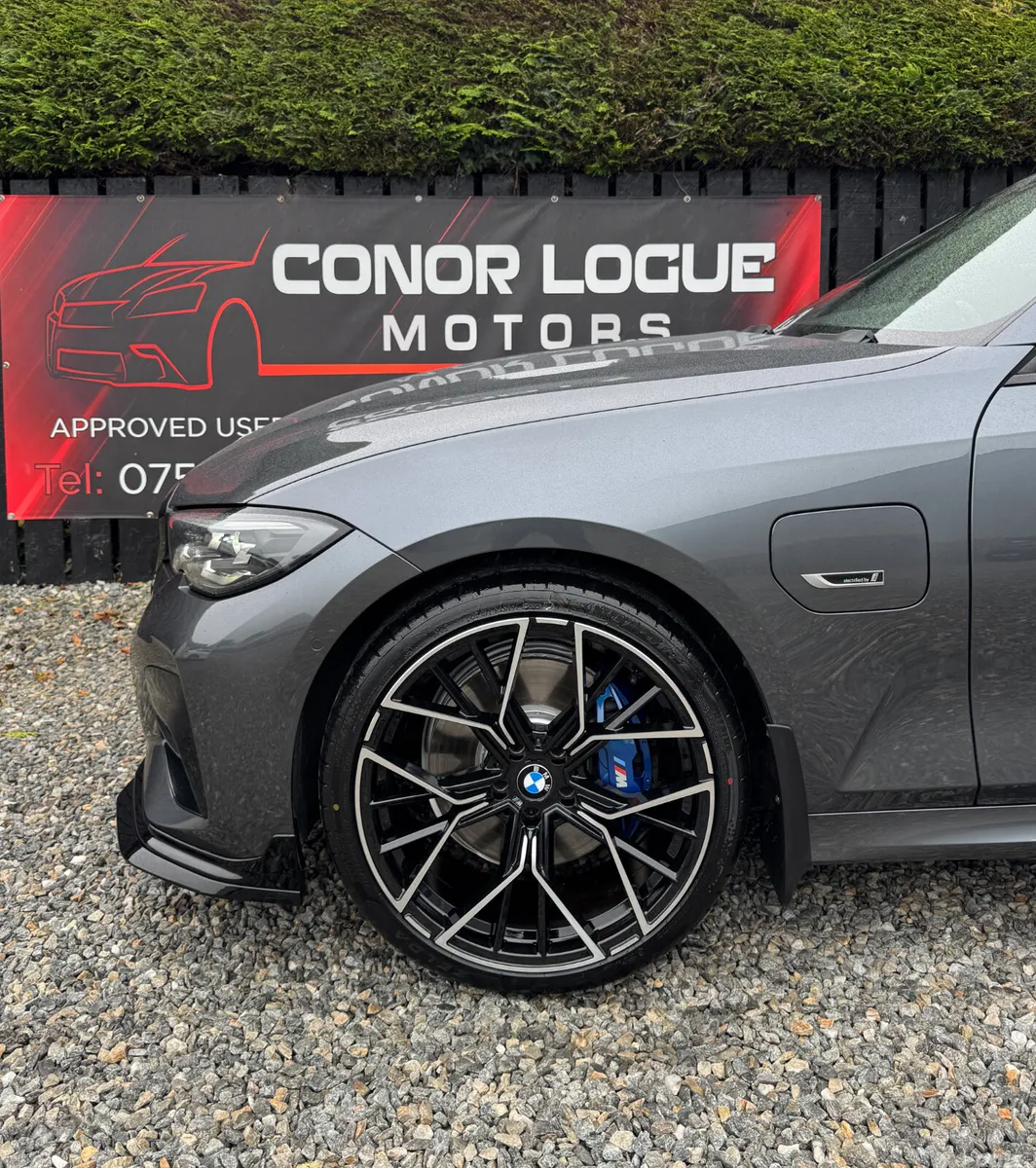 BMW 3-Series Saloon, Petrol Hybrid, 2022, Grey