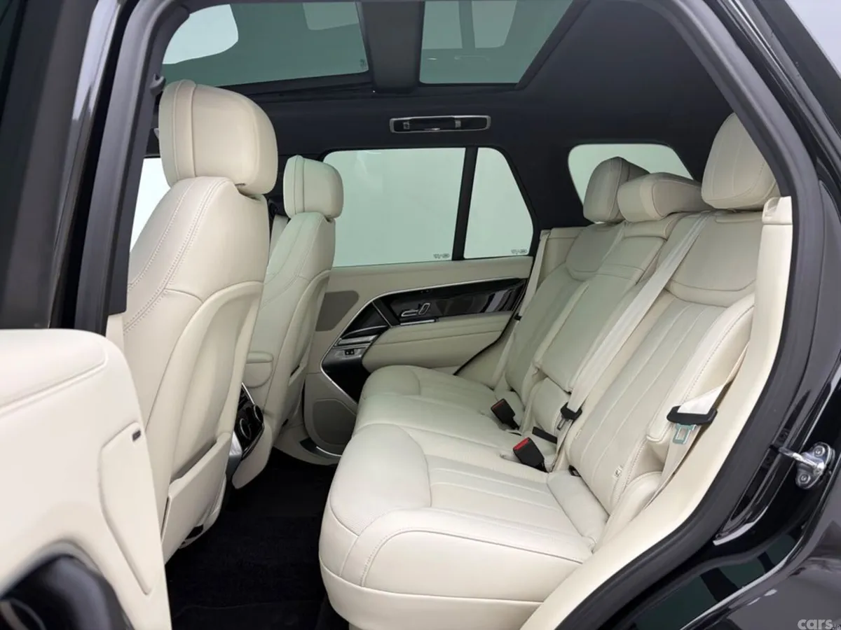 Land Rover Range Rover Estate, Petrol Plug-in Hybrid, 2026, Black