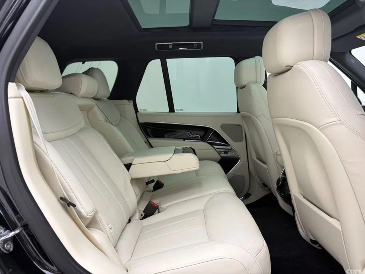 Land Rover Range Rover Estate, Petrol Plug-in Hybrid, 2026, Black