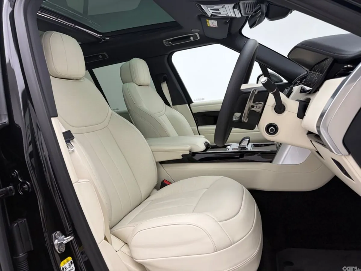 Land Rover Range Rover Estate, Petrol Plug-in Hybrid, 2026, Black