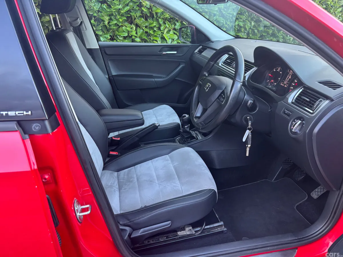 SEAT Toledo Saloon, Diesel, 2015, Red