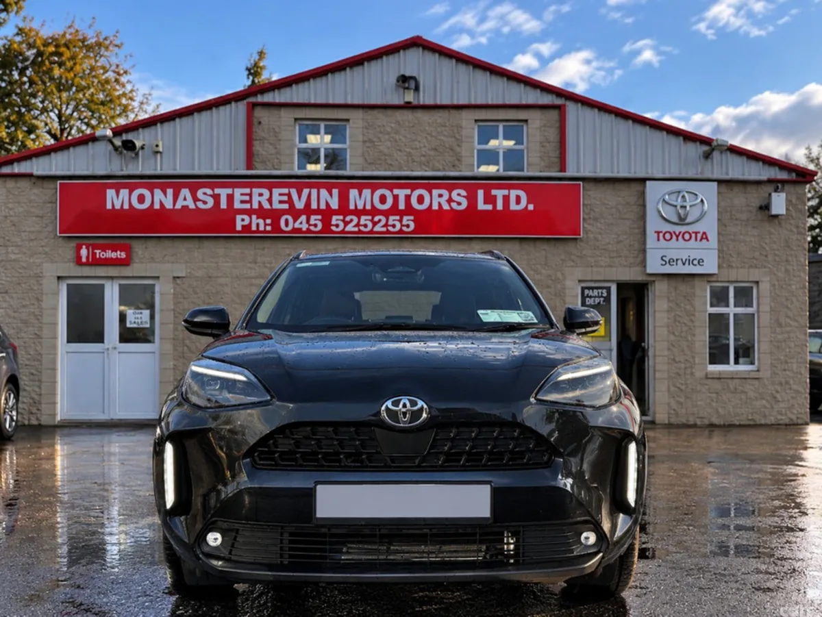 Toyota Yaris Cross SUV, Petrol Hybrid, 2026, Black
