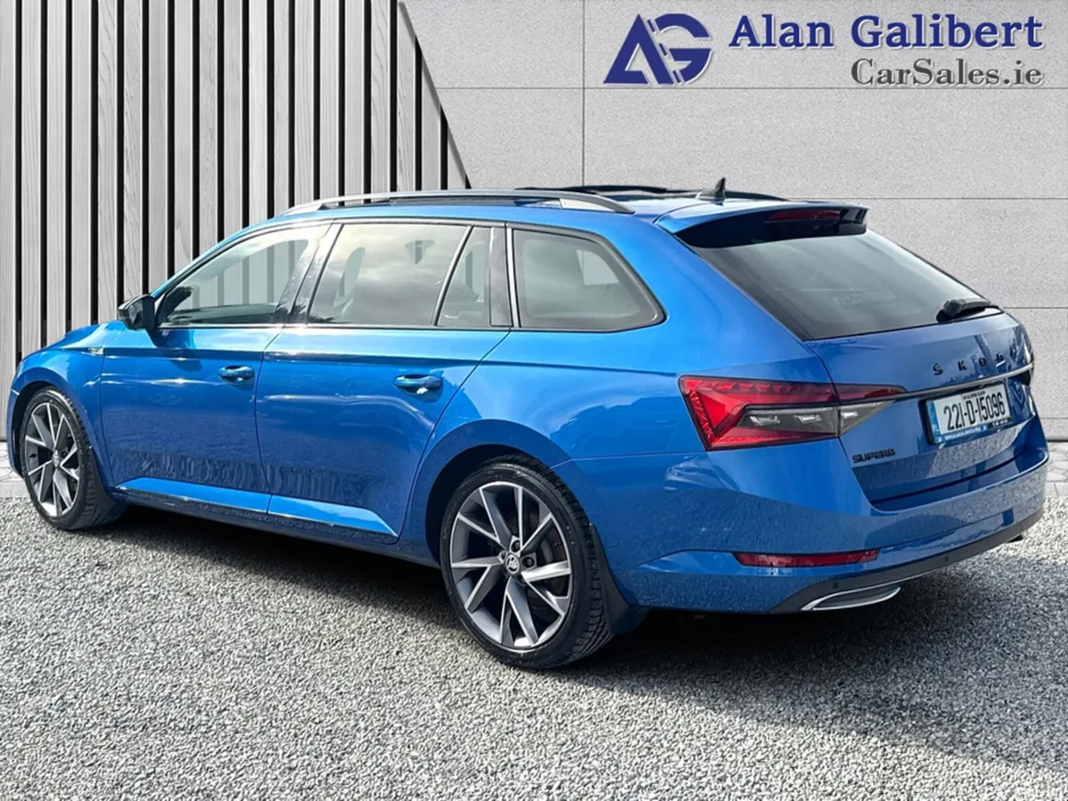 Skoda Superb Estate, Diesel, 2022, Blue