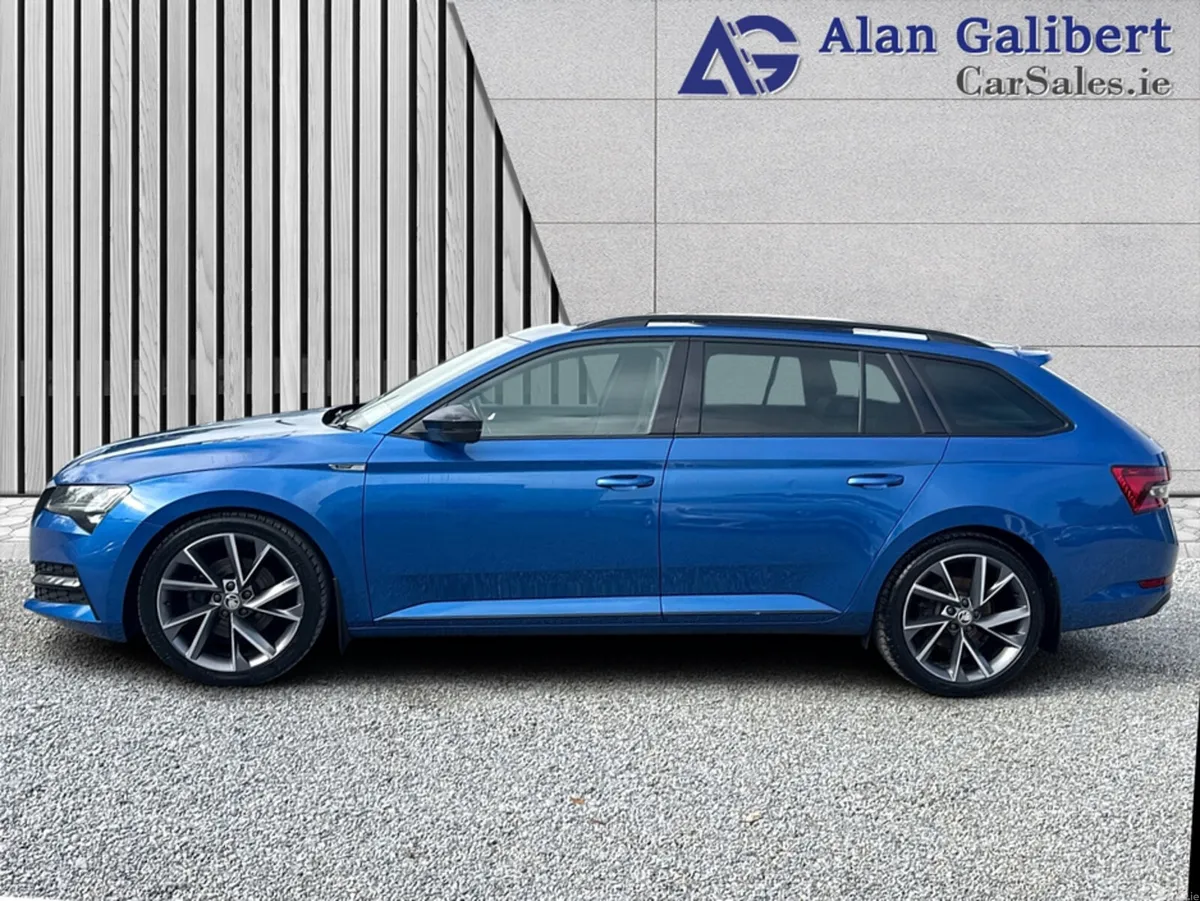 Skoda Superb Estate, Diesel, 2022, Blue