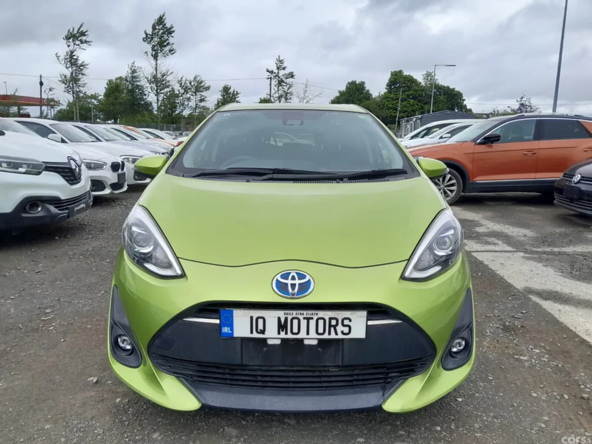 Toyota Aqua Hatchback, Petrol, 2017, Green